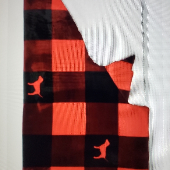 VS PINK SHERPA HTF BUFFALO - Picture 2 of 2